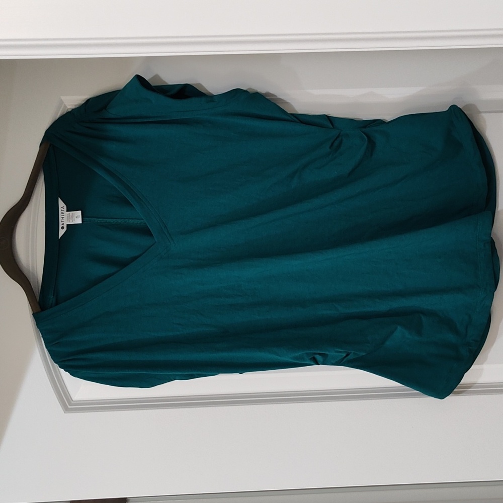 Athleta outbound t shirt, XL